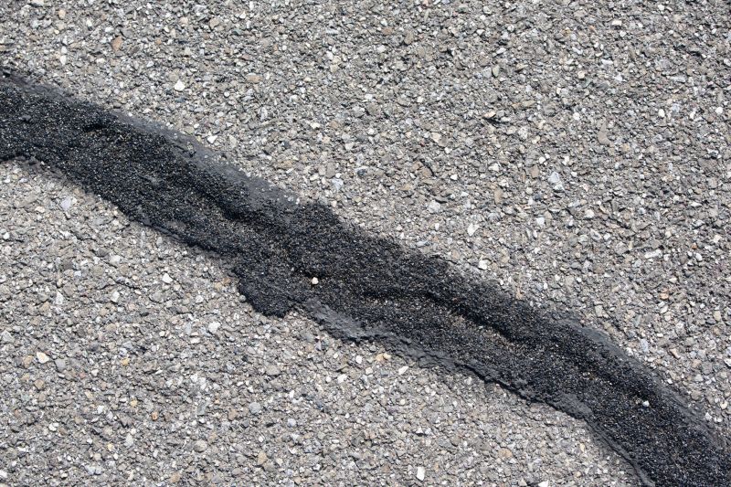 Residential Asphalt Sealing in Miami Dade County, FL